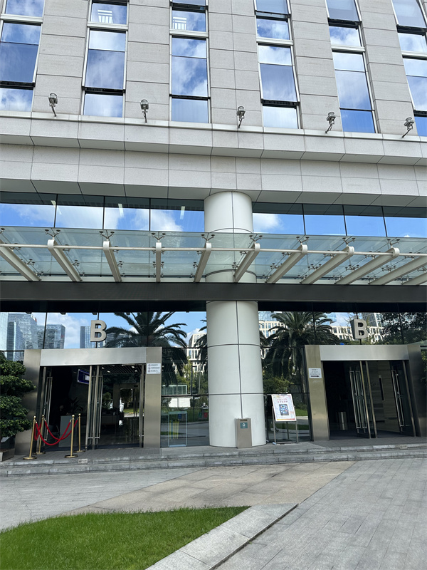 入口